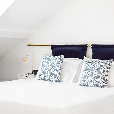 Plum Guide - Family Affair Apartment Lisbon